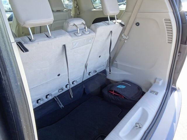 2017 Chrysler Pacifica Hybrid Premium