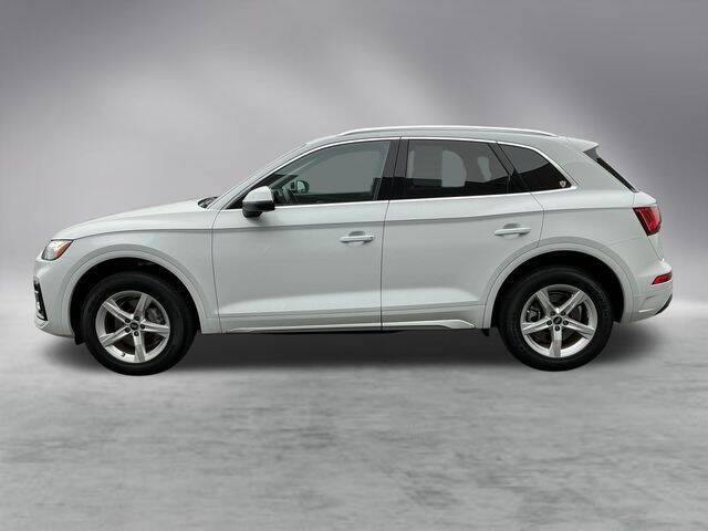 2022 Audi Q5 quattro Premium 40 TFSI