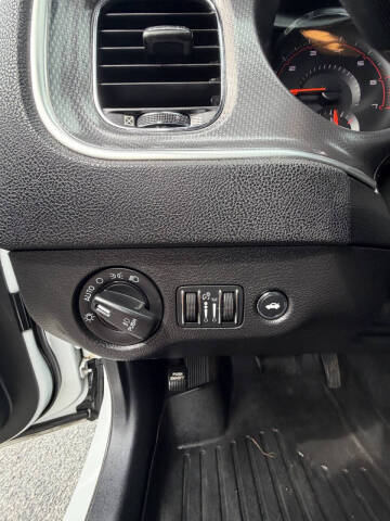 2013 Dodge Charger R/T Plus
