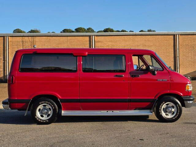1994 Dodge Ram Van B250 LE