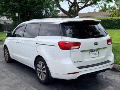 2017 Kia Sedona SX