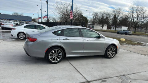 2015 Chrysler 200 S