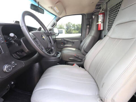 2022 Chevrolet Express 2500