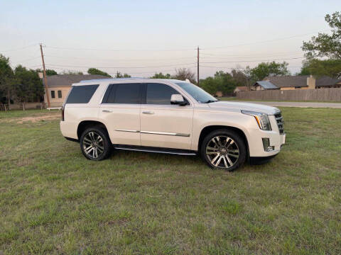 2016 Cadillac Escalade Luxury Collection