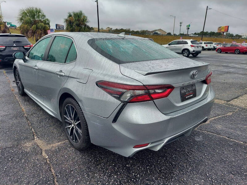 2021 Toyota Camry SE