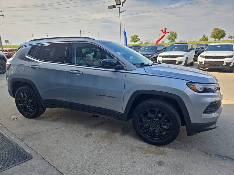 2022 Jeep Compass Latitude Lux