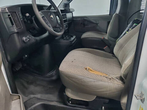 2017 Chevrolet Express 2500