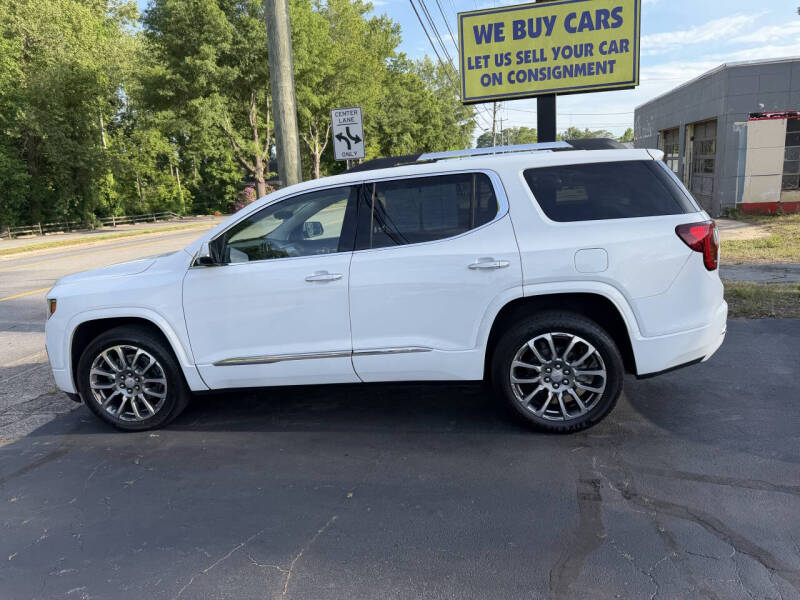 2023 GMC Acadia Denali