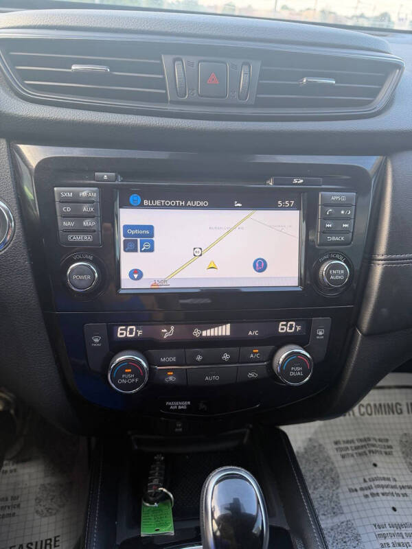 2017 Nissan Rogue SL