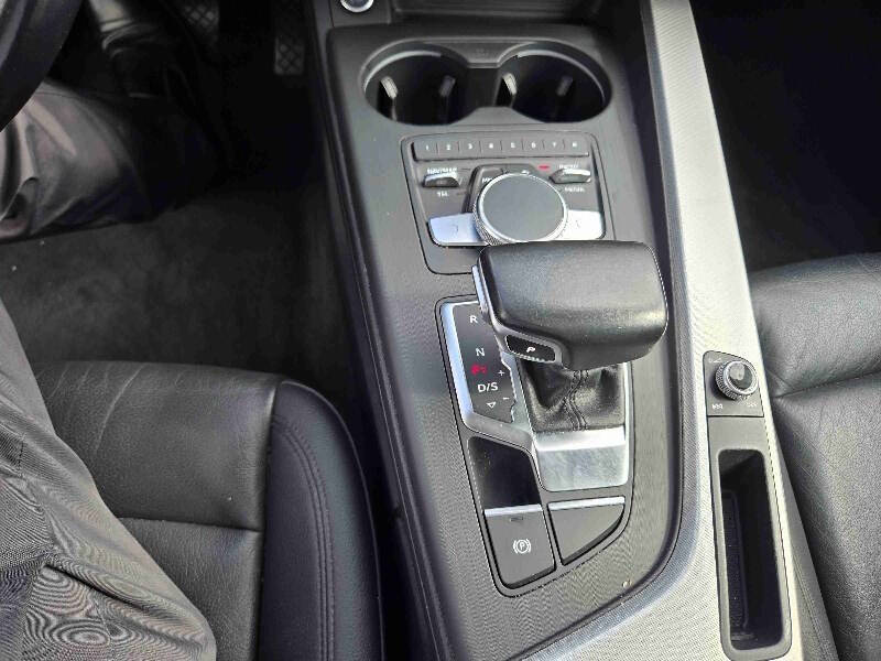 2017 Audi A4 2.0T quattro Premium Plus