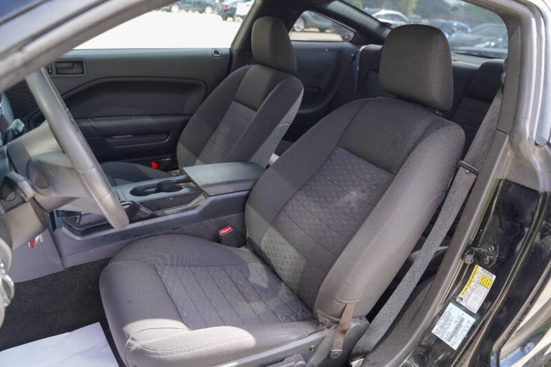 2007 Ford Mustang GT Deluxe