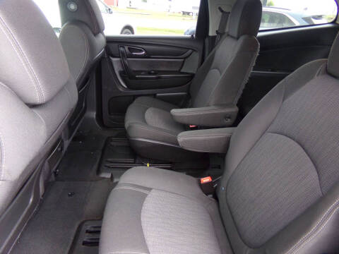 2017 Chevrolet Traverse LT