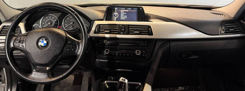 2012 BMW 3 Series 328i