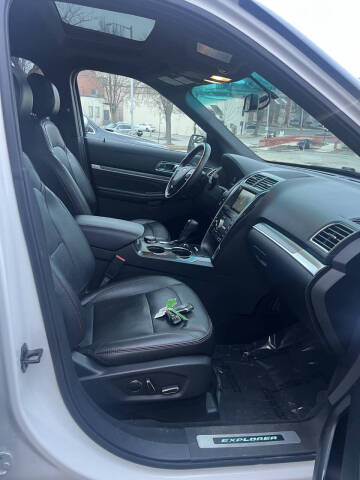 2016 Ford Explorer Sport