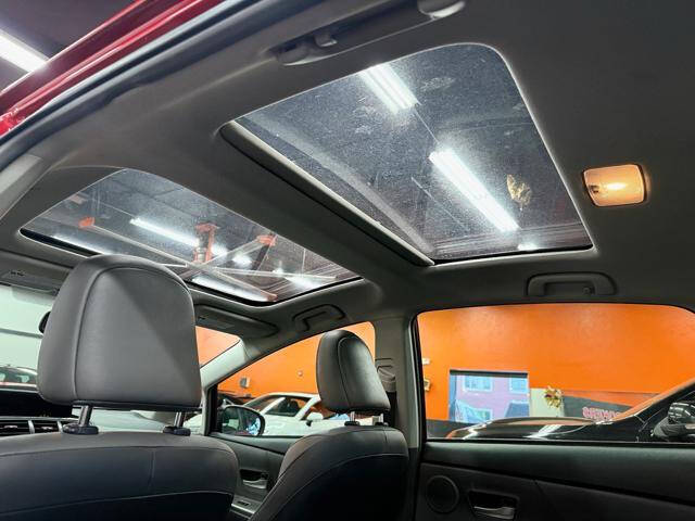 2012 Toyota Prius v Five
