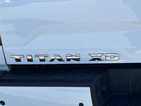 2024 Nissan Titan XD SV