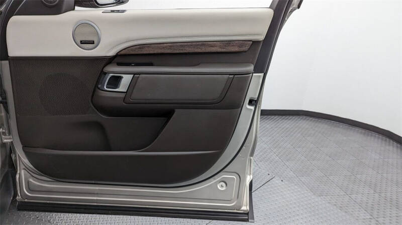 2017 Land Rover Discovery HSE