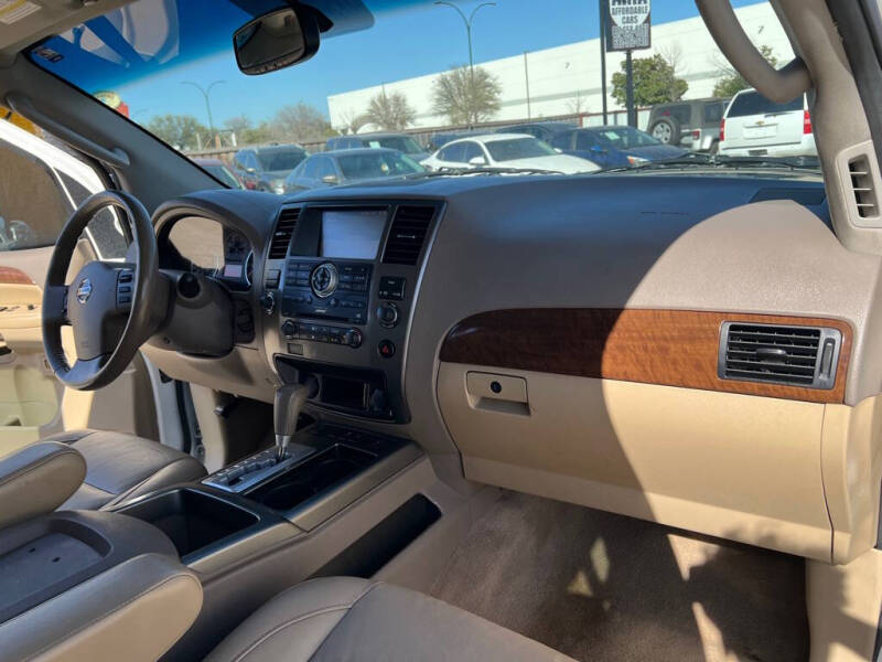 2012 Nissan Armada SV