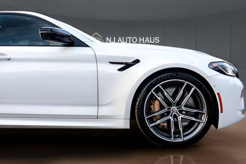 2023 BMW M5