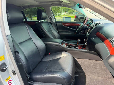 2007 Lexus LS 460
