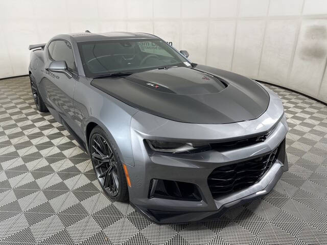 Used 2020 Chevrolet Camaro ZL1 with VIN 1G1FK1R61L0137964 for sale in Bloomington, IL