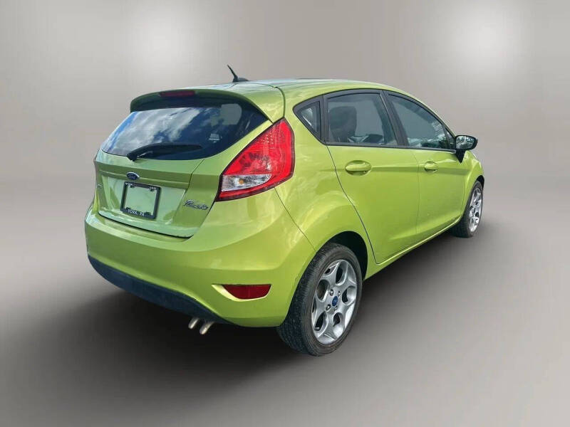 2012 Ford Fiesta SES