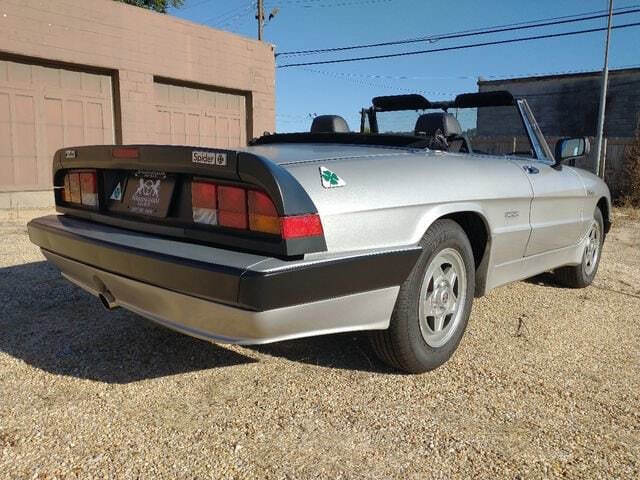 1986 Alfa Romeo Spider Veloce