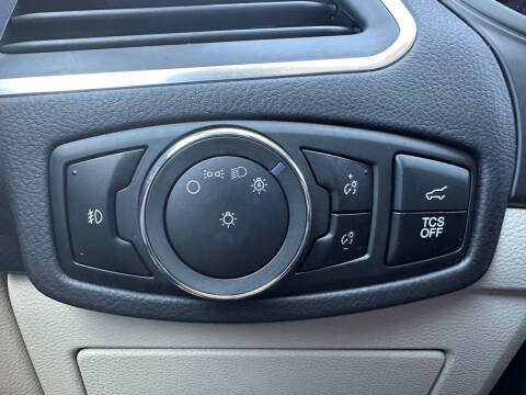 2024 Ford Edge Titanium