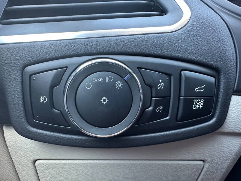 2024 Ford Edge Titanium