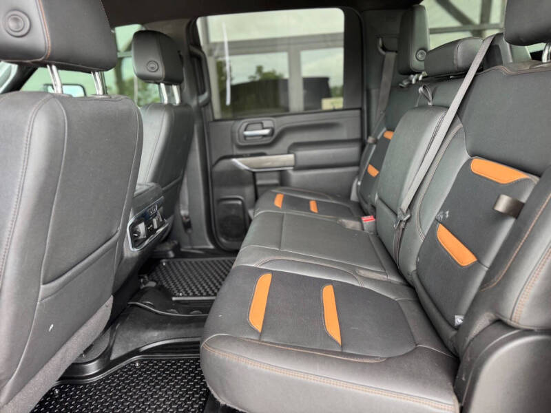 2023 GMC Sierra 2500HD AT4 - Photo 11