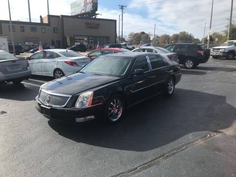 2008 Cadillac DTS for sale at Corner Choice Motors in West Allis WI