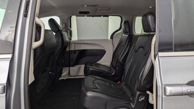 2019 Chrysler Pacifica Touring L