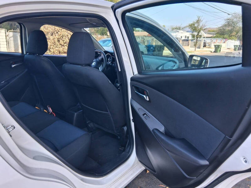 2017 Toyota Yaris iA