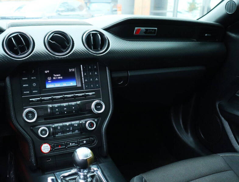 2015 Ford Mustang V6