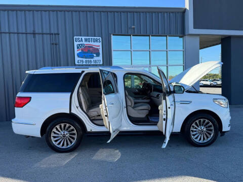 2020 Lincoln Navigator Standard