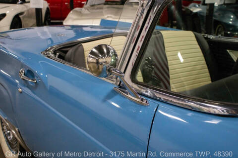 1957 Ford Thunderbird