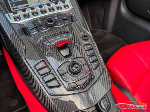 2016 Lamborghini Aventador LP 700-4