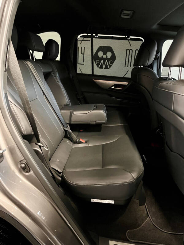 2024 Lexus LX 600 F SPORT Handling