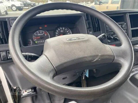 2019 Isuzu NPR-HD
