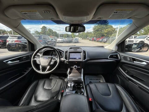 2020 Ford Edge Titanium