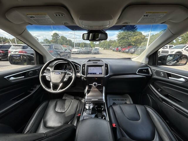 2020 Ford Edge Titanium