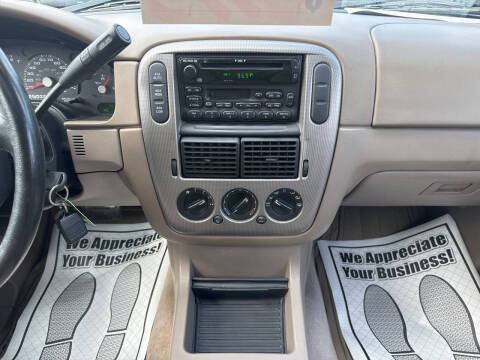 2004 Ford Explorer XLT