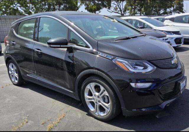 Used 2020 Chevrolet Bolt EV LT with VIN 1G1FY6S03L4125020 for sale in Bloomington, IL