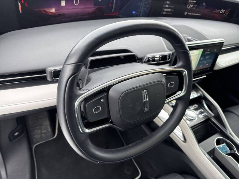 2024 Lincoln Nautilus Hybrid Reserve