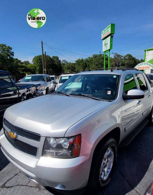 2011 Chevrolet Avalanche for sale at Viajero Auto in Marietta GA