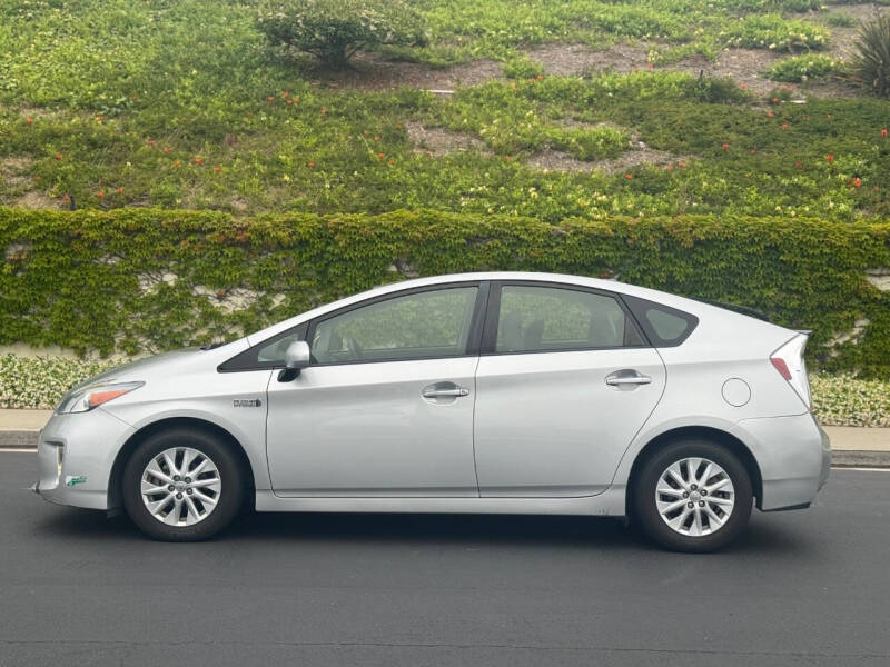 2014 Toyota Prius Plug-in Hybrid