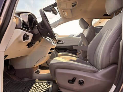 2017 Chrysler Pacifica Touring