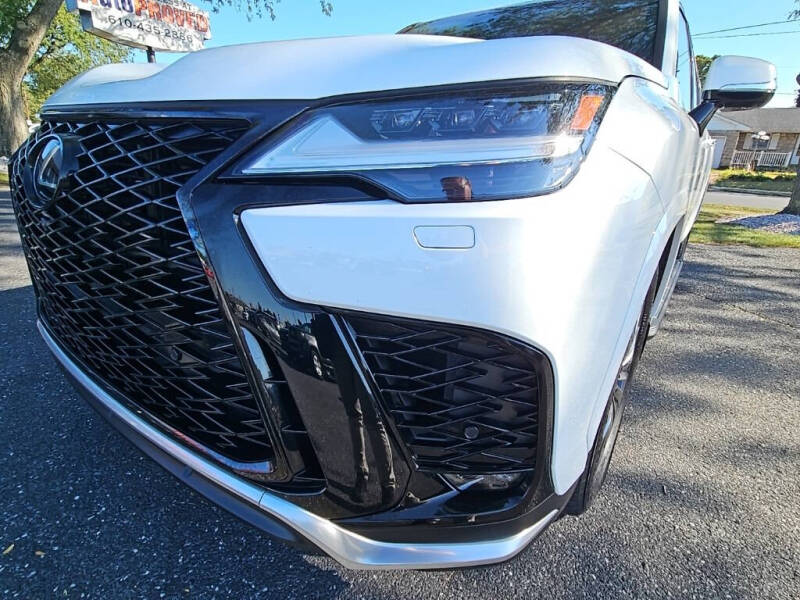 2022 Lexus LX 600 F SPORT Handling