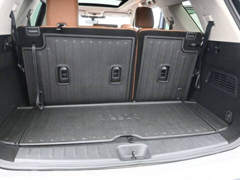 2025 Nissan Pathfinder Platinum