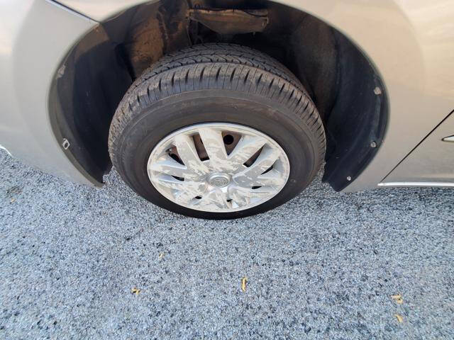 2004 Toyota Sienna LE 7 Passenger